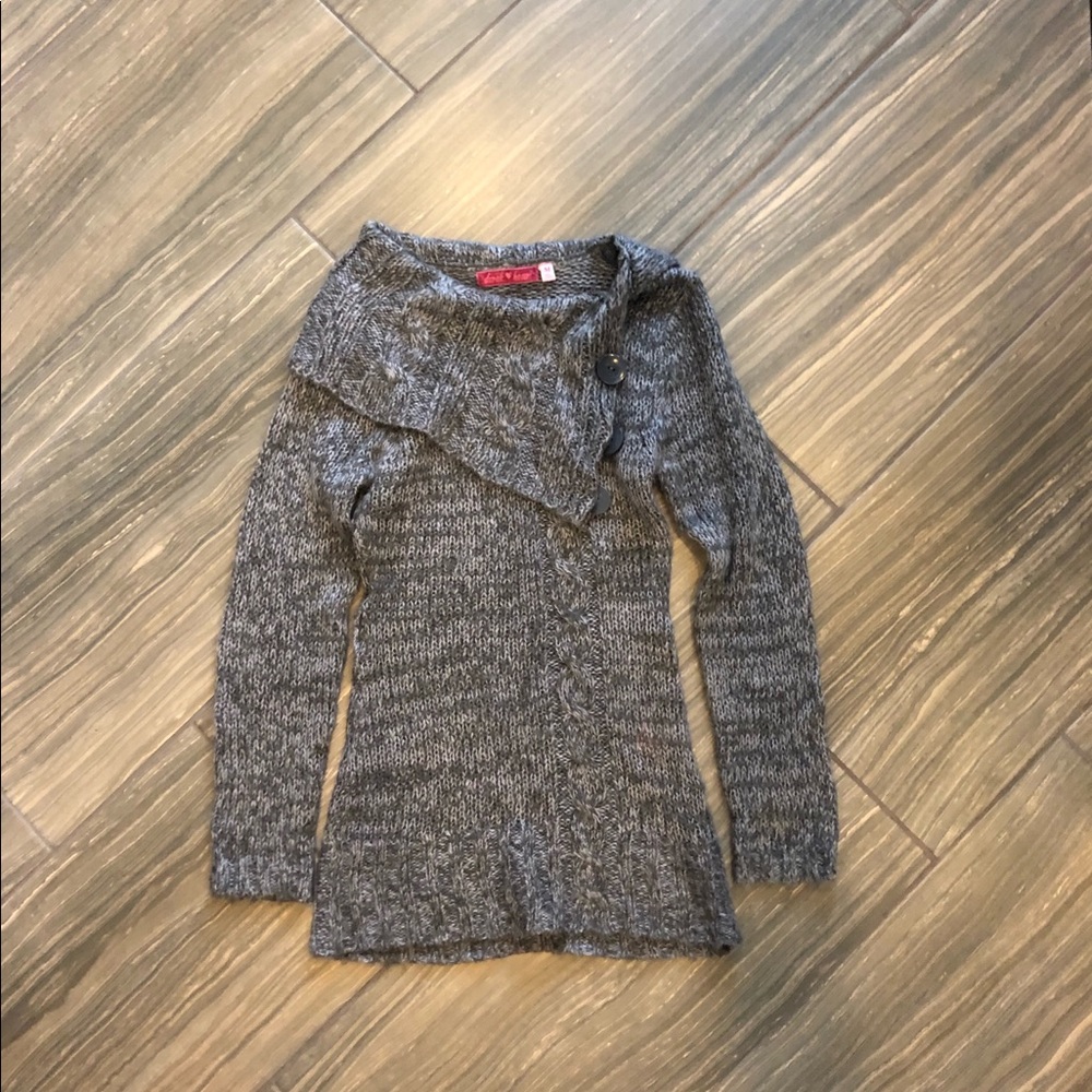 Long sleeve sweater